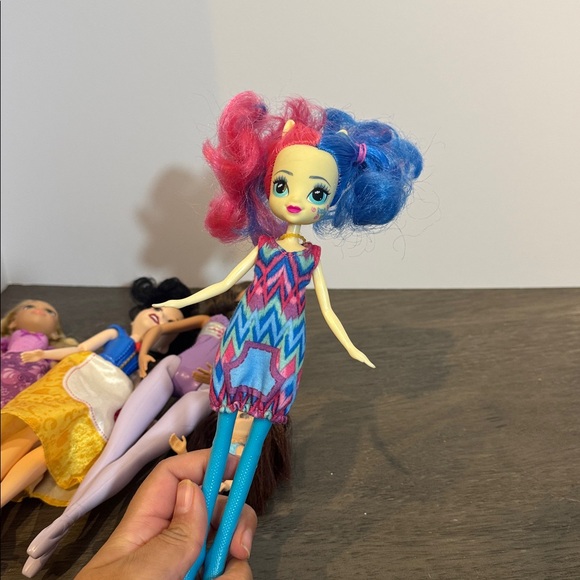 Princess dolls Barbie’s and more lot of 6 different brands - Picture 4 of 4